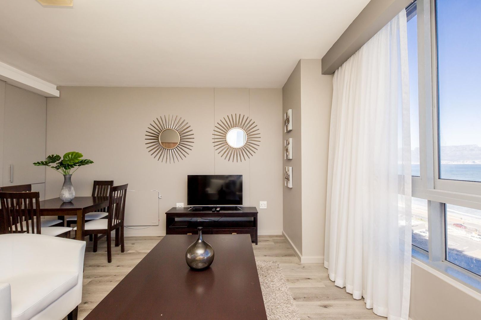 2 Bedroom Property for Sale in Bloubergrant Western Cape